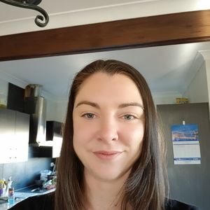 Meet your Posher, Caitlin